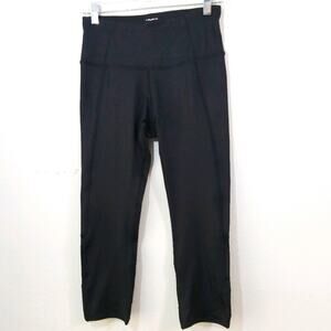 Layers zig zag net mesh back cropped leggings S